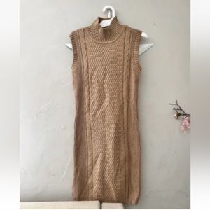 BANANA REPUBLIC Women's Sleeveless Mock neck  SWEATER DRESS Camel  Size XS